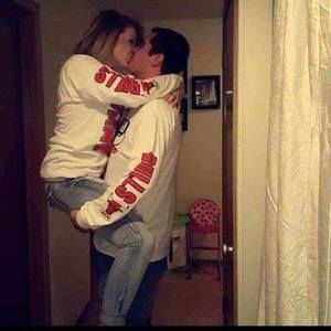 Meet your Posher, Max